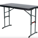 Mesa rectangular plegable LIFETIME Color negro de 1.22m y ajustable a 3 alturas: 61cm (infanfil) 74cm (normal) 91cm (bufetera)